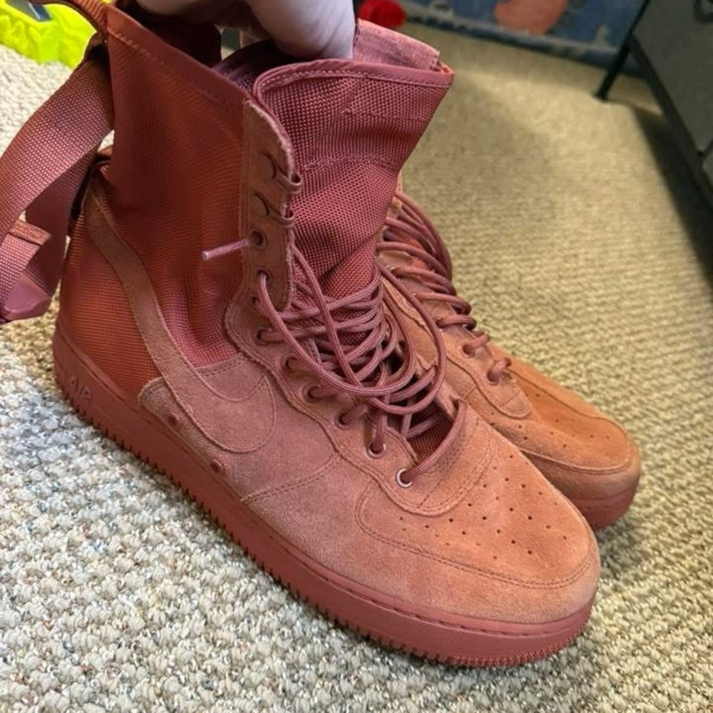 Nike SF Air Force 1 “dusty peach”